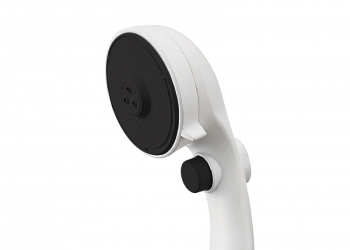 男性 じぶんシャワーが見つかる Saneiシャワー